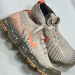 Wmns Air VaporMax Flyknit 3 Size 8